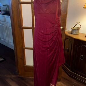 Elegant Burgundy Evening Gown